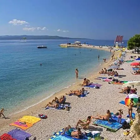 Laura Galileo Blizu Centra I Plaze