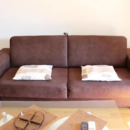 Laura Galileo Blizu Centra I Plaze Makarská