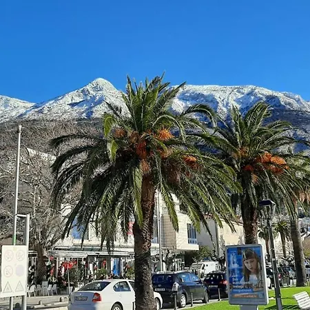 Laura Galileo Blizu Centra I Plaze Apartament