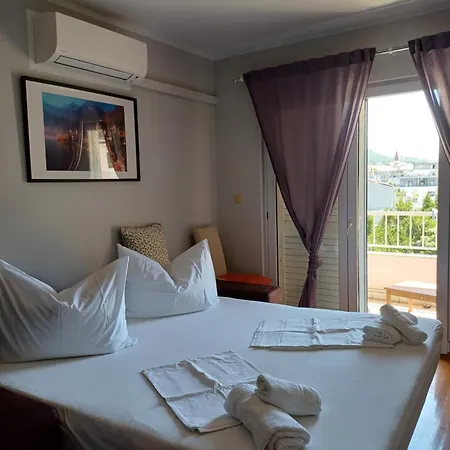 Apartmán Laura Galileo Blizu Centra I Plaze Makarská