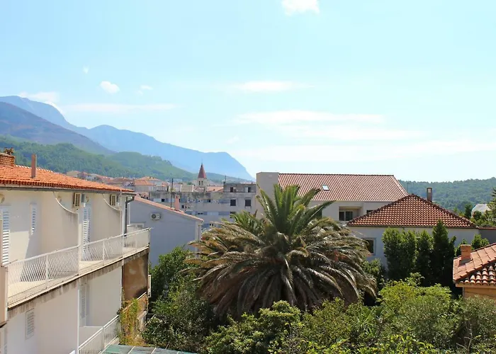 Laura Galileo Blizu Centra I Plaze *