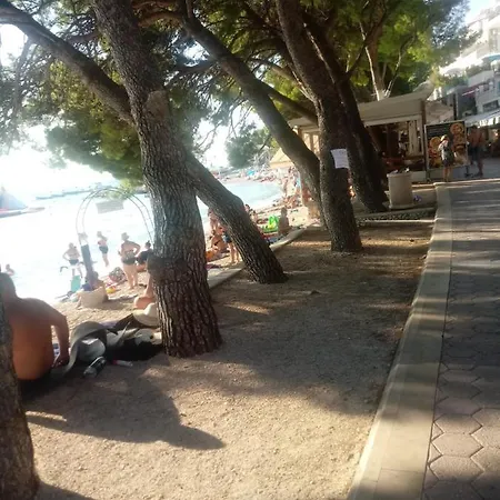 Διαμέρισμα Laura Galileo Blizu Centra I Plaze *